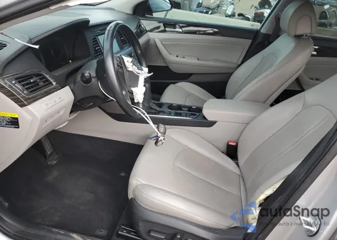 2016 Hyundai Sonata Sport z USA, uszkodzony, nr VIN 5NPE34AF6GH300677